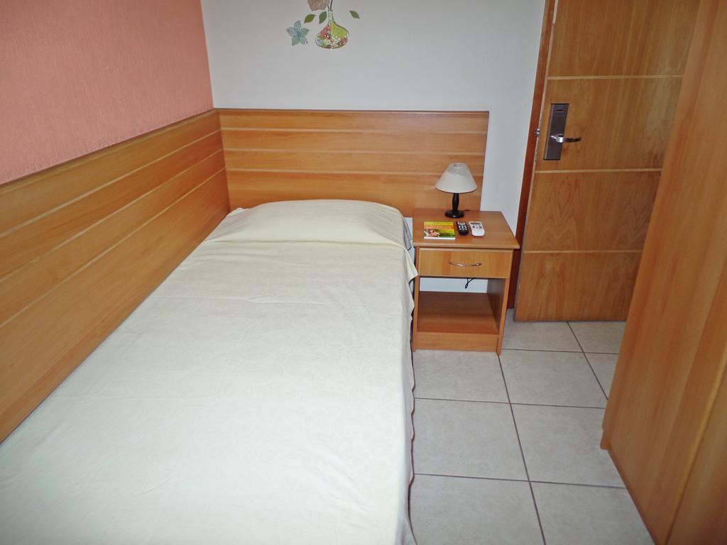 Hotel Pousada Bonita - 150m Metrô Paraiso e 1Km do inicio Av Paulista San Paolo Esterno foto