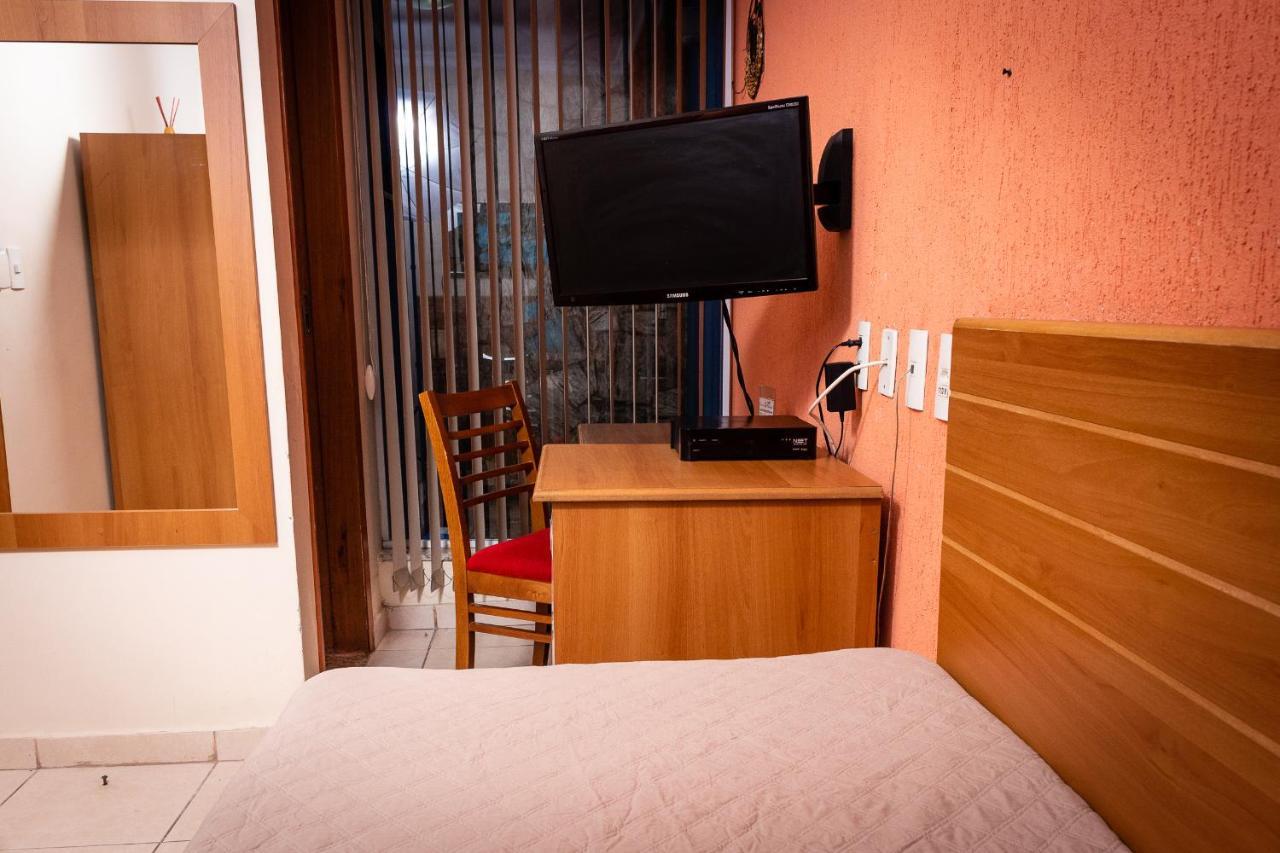 Hotel Pousada Bonita - 150m Metrô Paraiso e 1Km do inicio Av Paulista San Paolo Esterno foto